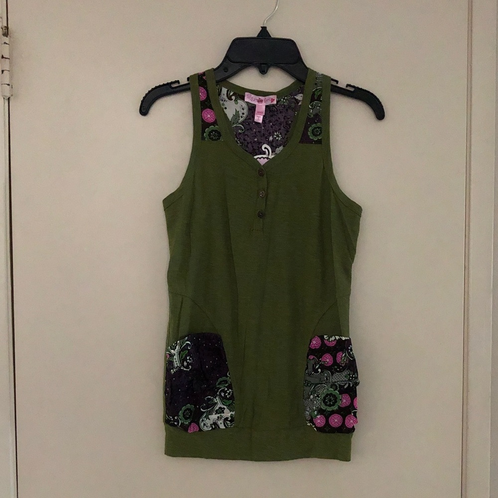 Sugar Tart by Fang Girls Olive Green knit Tank Top! Patterned Pocket Accents! M
